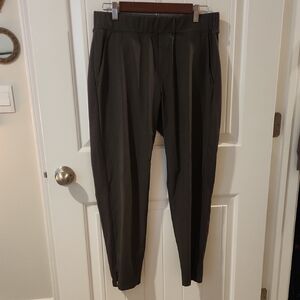 Quince Sz M casual Pants